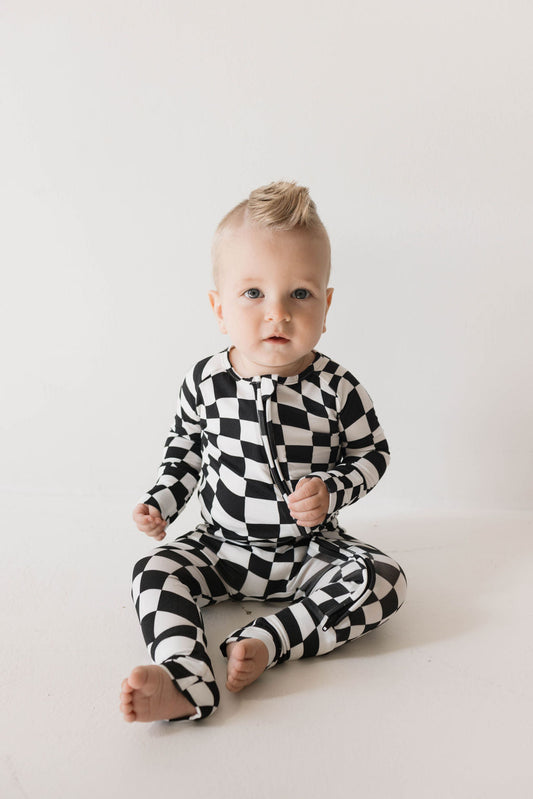 black/white wavy checkerboard bamboo pajamas // ZIPPY