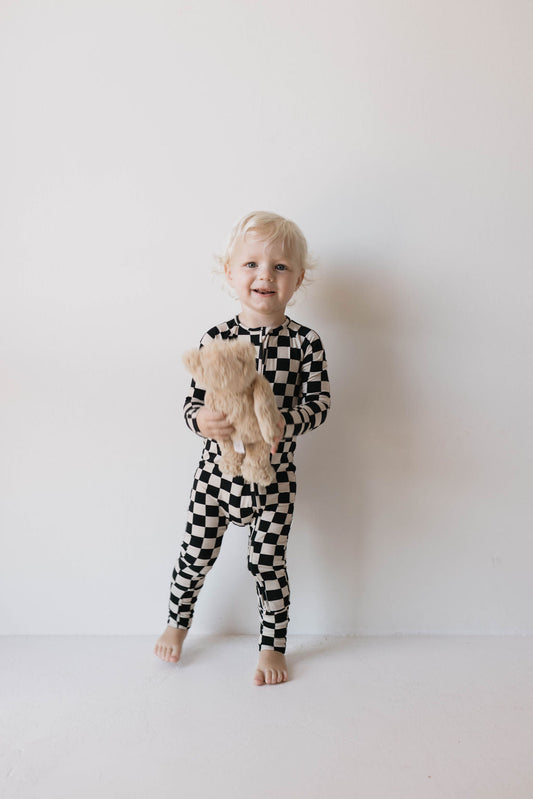 black checkerboard bamboo pajamas // ZIPPY