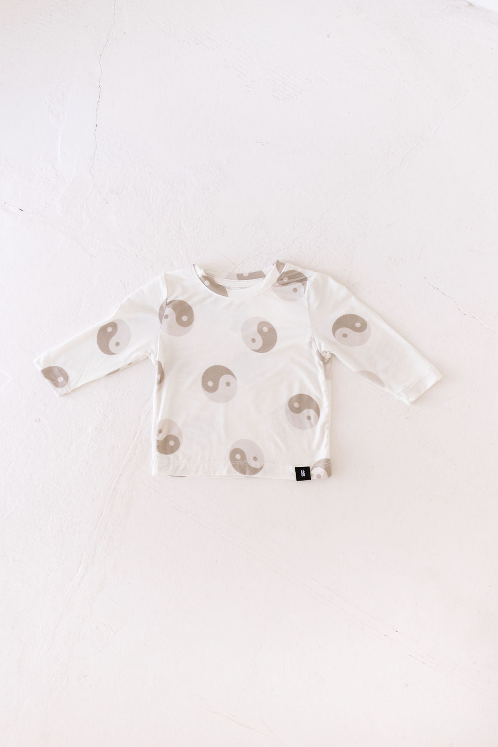 long-sleeve bamboo tshirt // tan yin-yang (sizing up to 10/12)