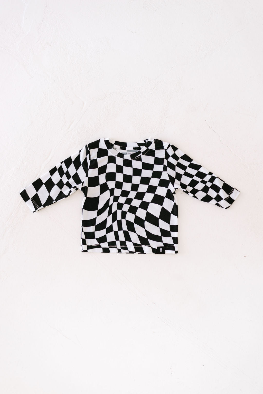 long-sleeve bamboo tshirt // black + white wavy checkerboard (sizing up to 10/12)