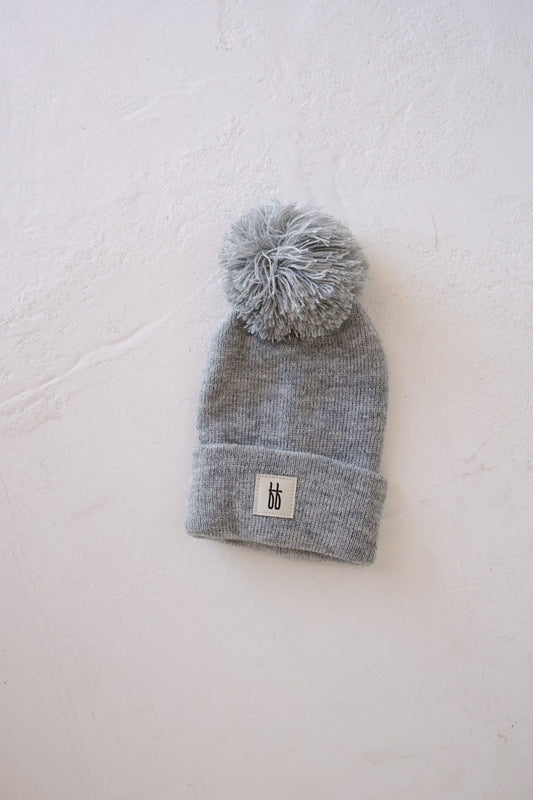 baby/children's knit pom beanie // grey