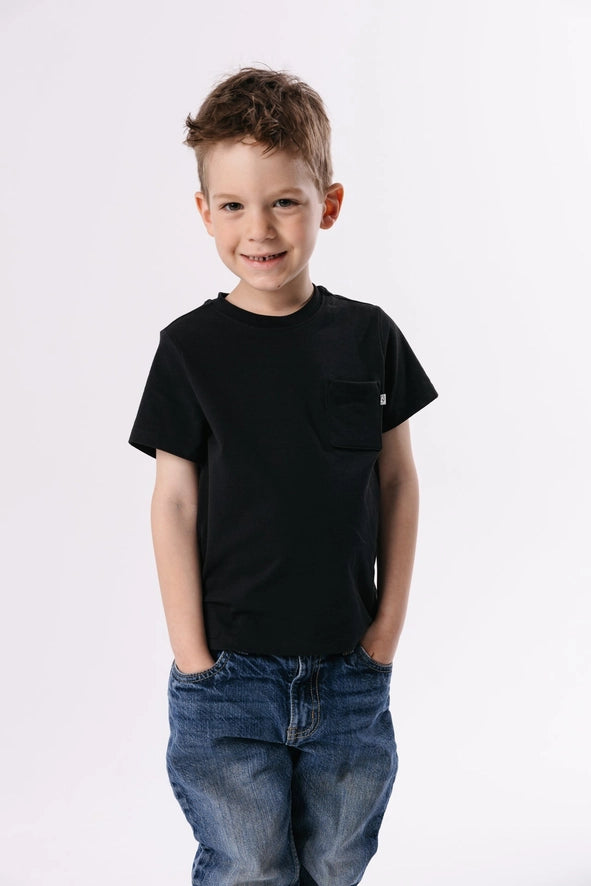prayer pocket tee // black