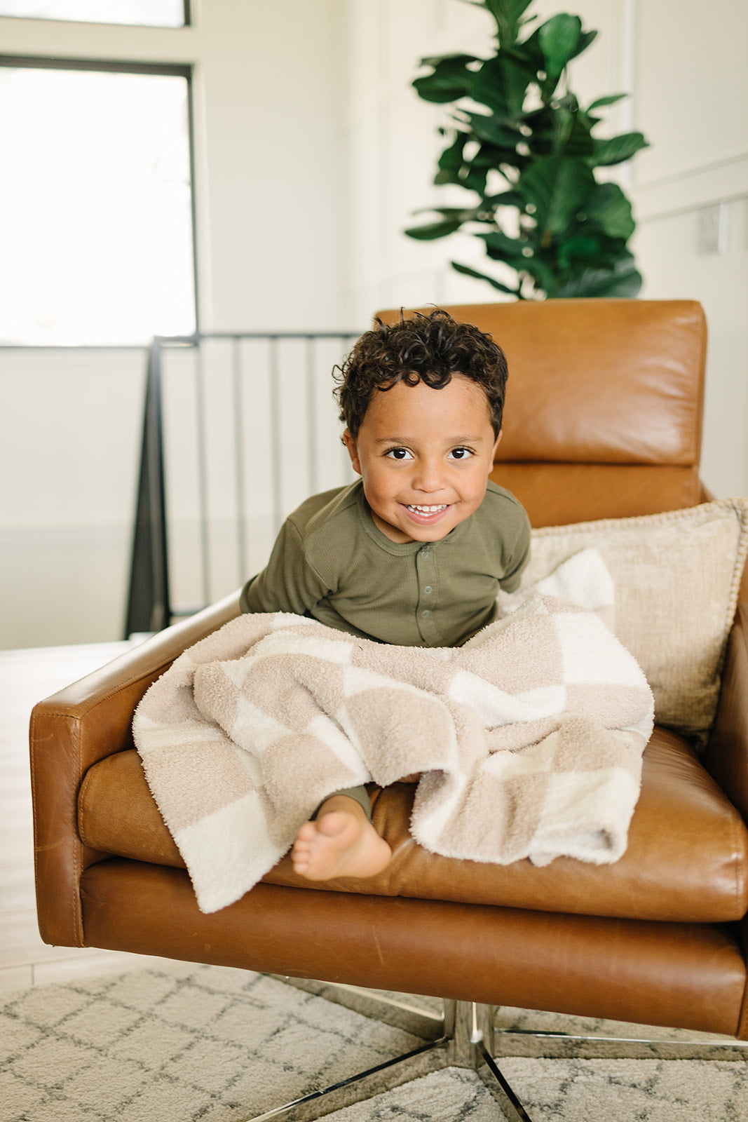 plush blanket // taupe checkered