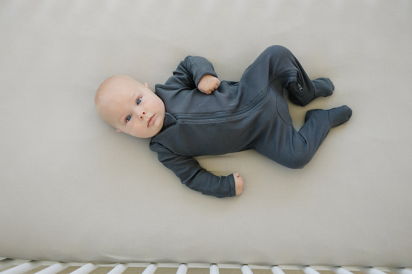 organic cotton ribbed footie // charcoal