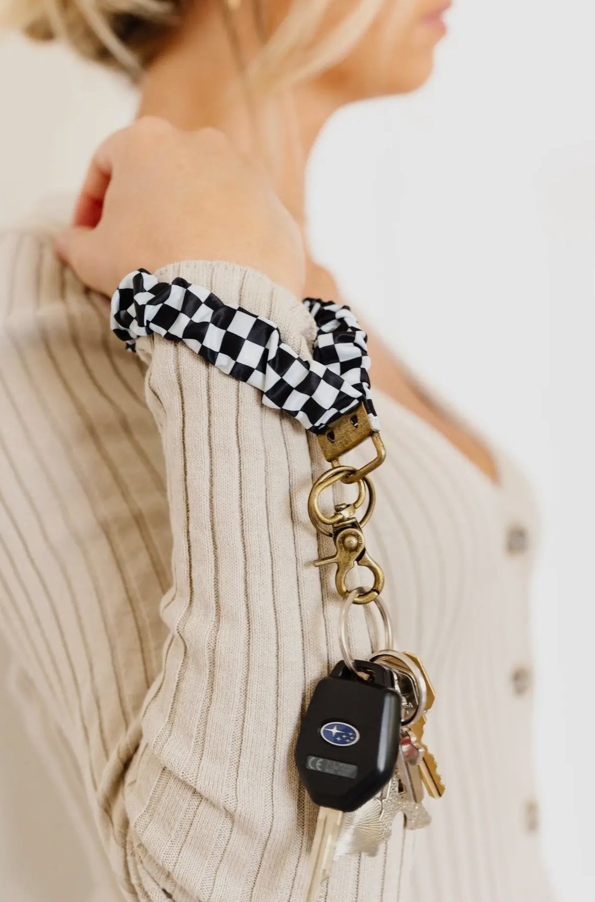 wristlet keychain // black + white checkered