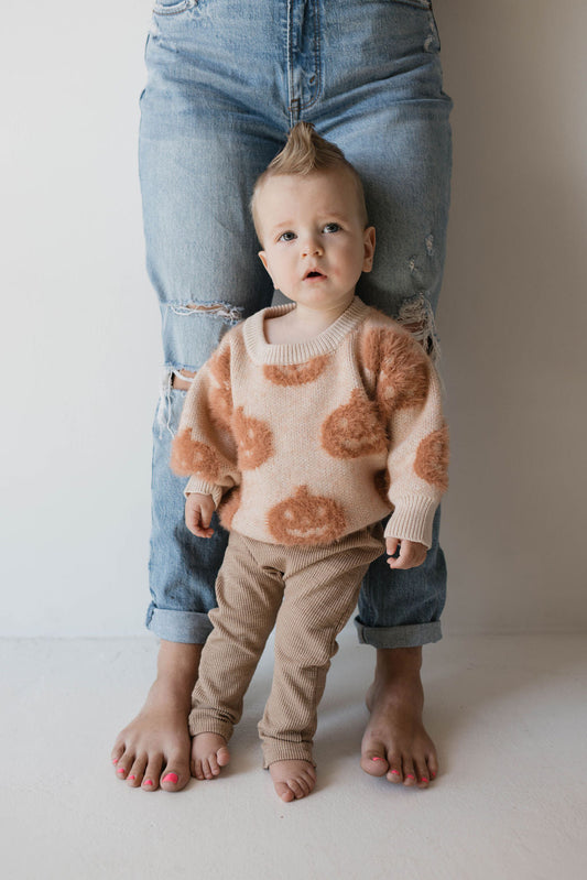 cozy sweater // pumpkin