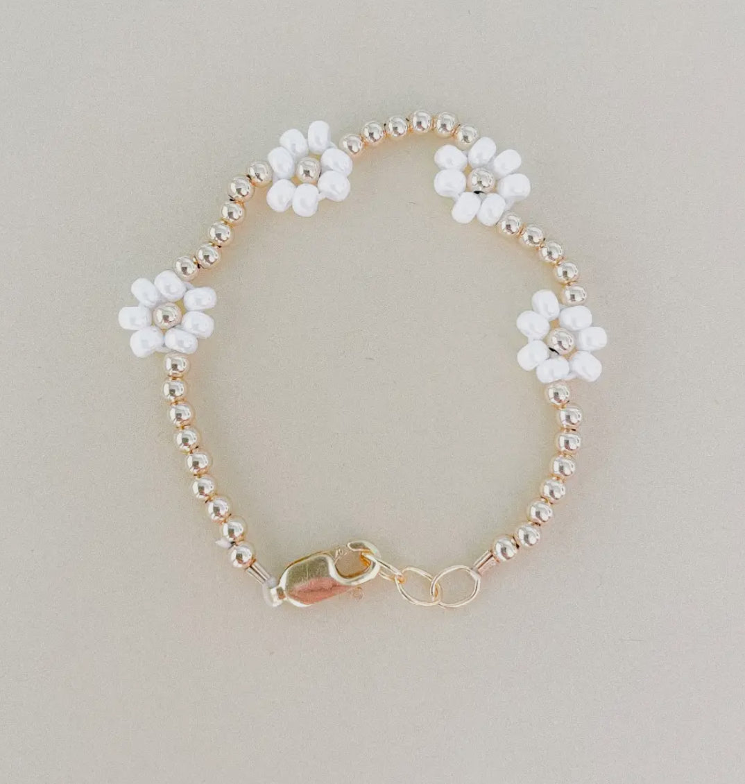 baby/toddler STRETCHY bracelet // daisies