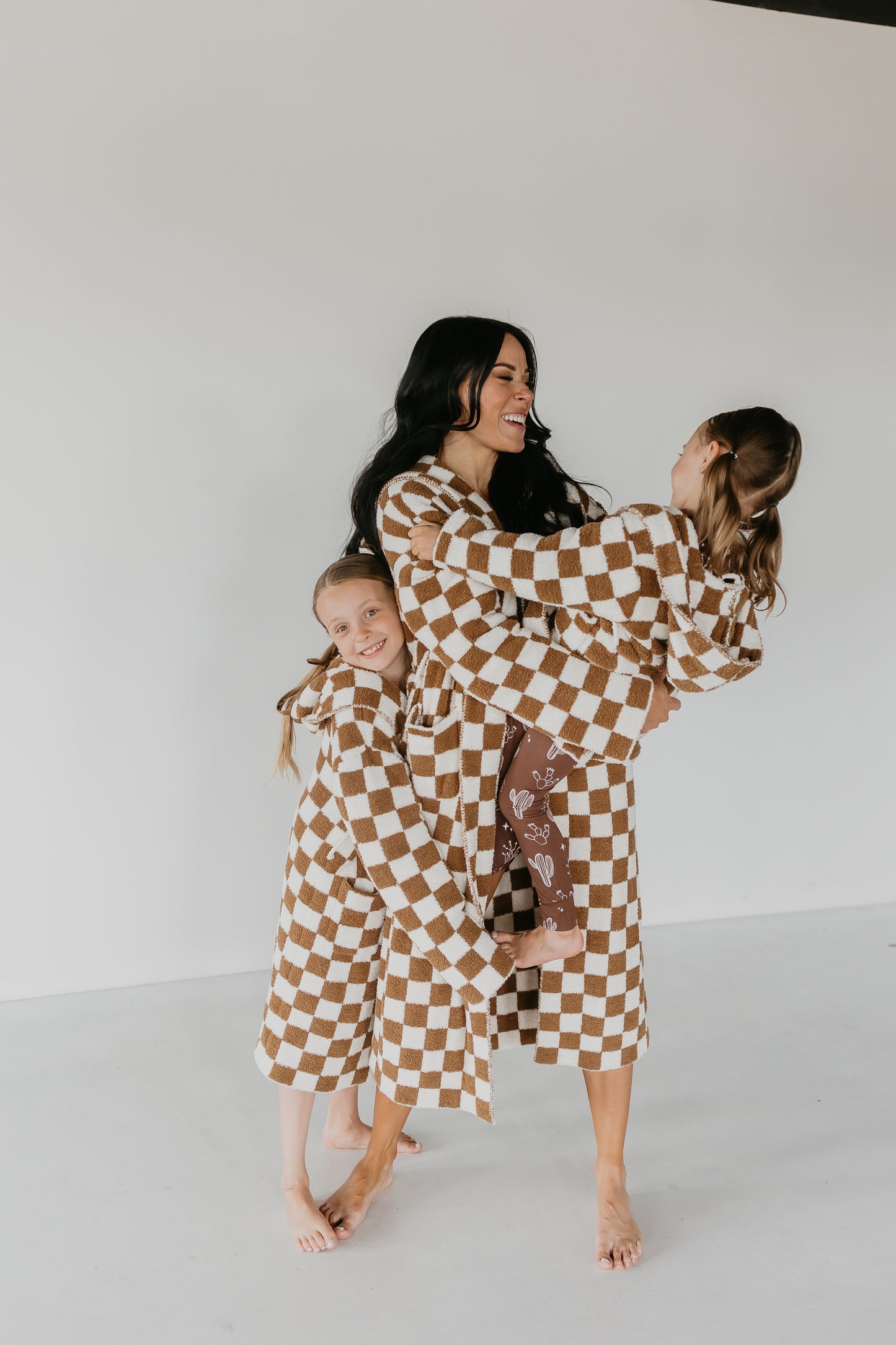 adult hooded robe // checkered