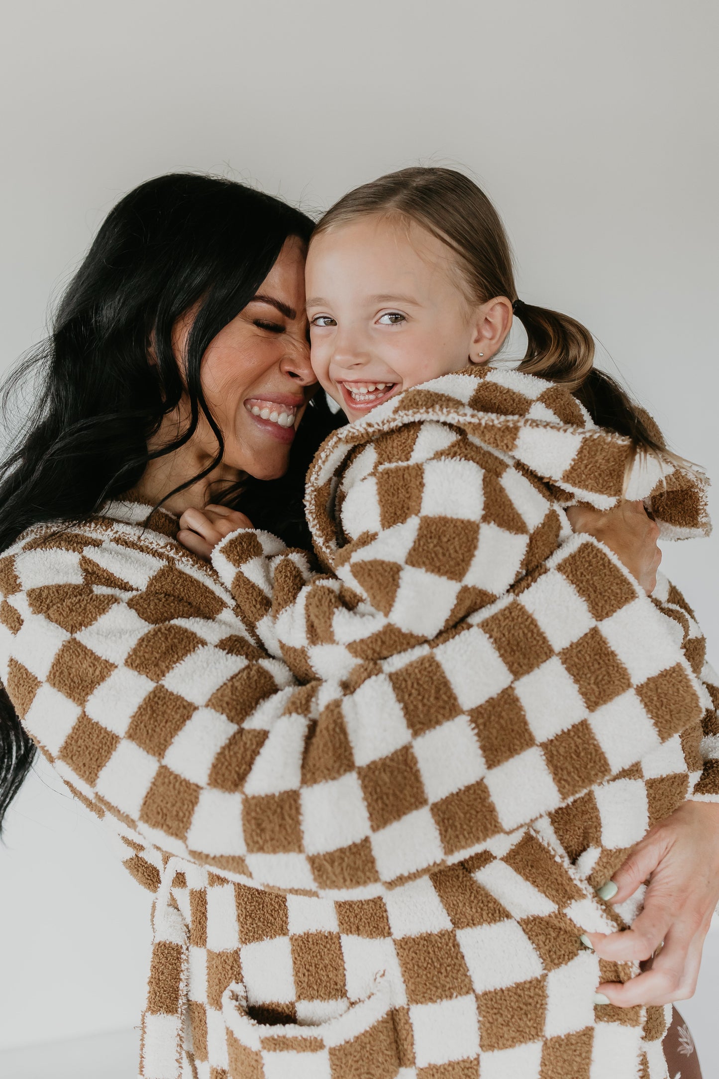 adult hooded robe // checkered