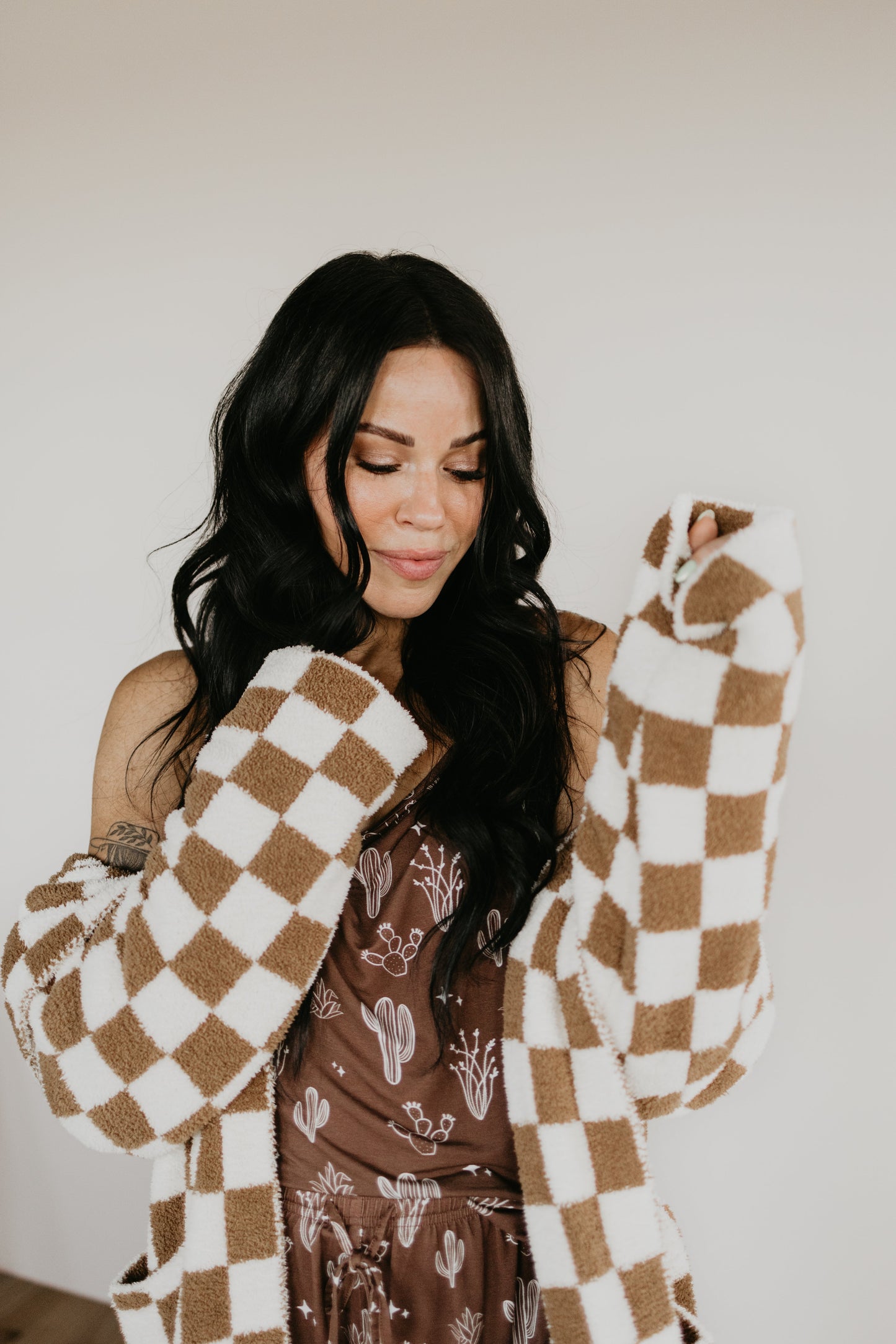 adult hooded robe // checkered