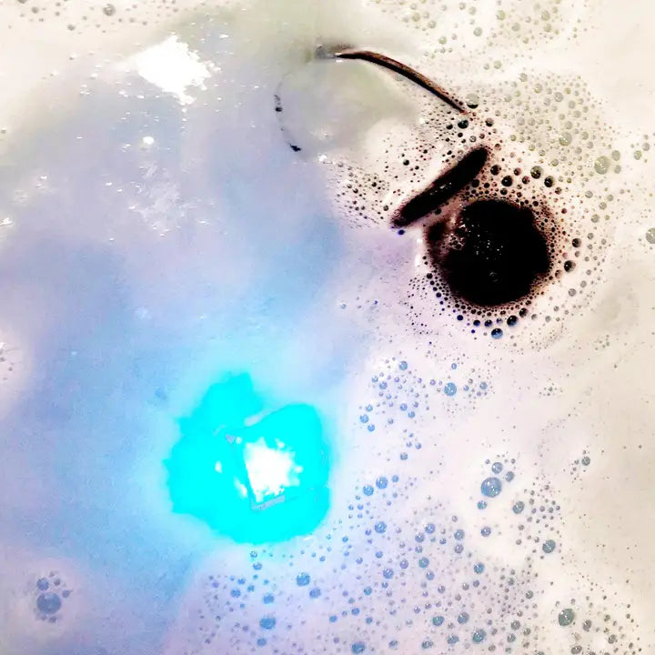 light-up cauldron bath bomb