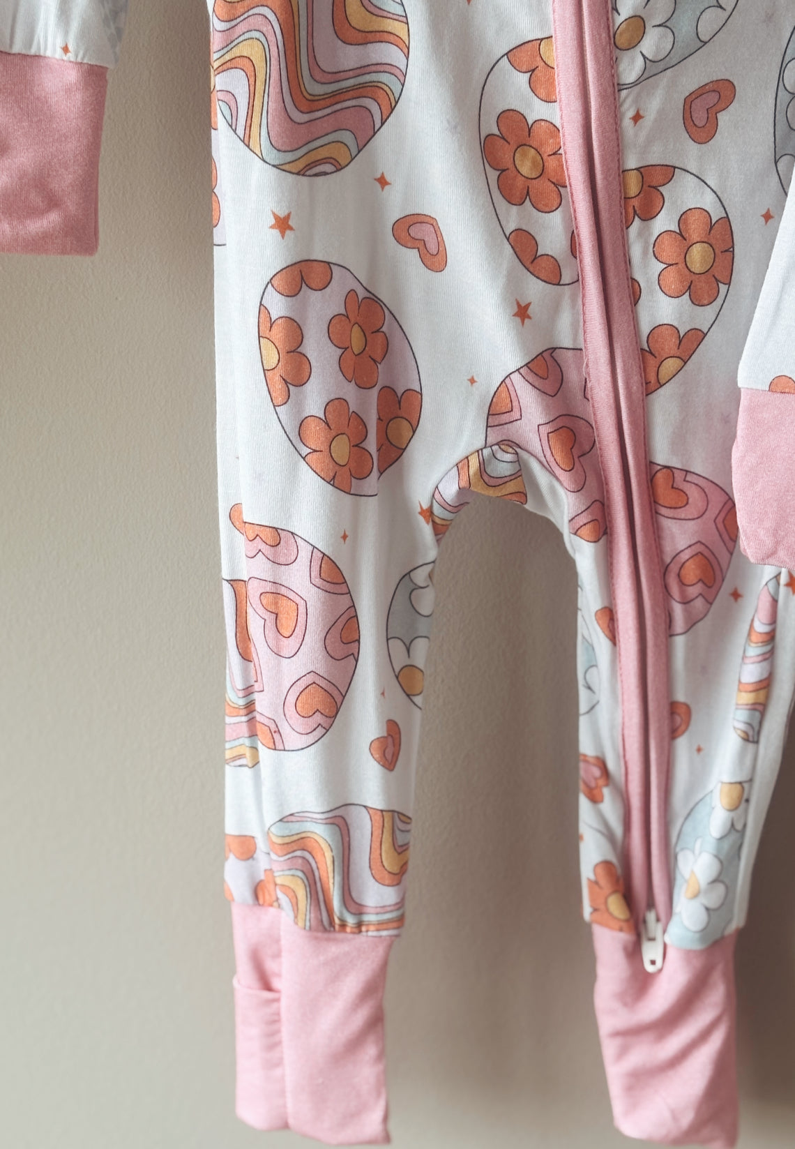 girly eggs bamboo pajamas // ZIPPY or LONG-SLEEVE TWO-PIECE SET