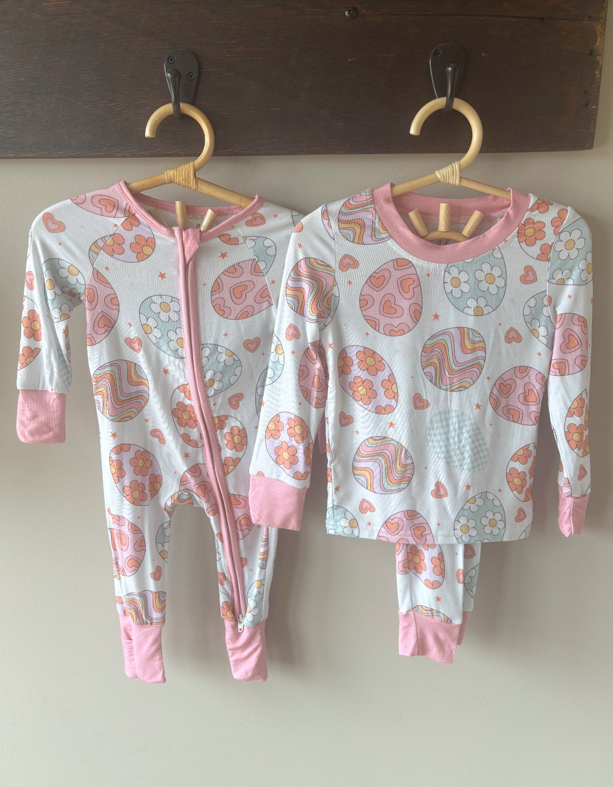 girly eggs bamboo pajamas // ZIPPY or LONG-SLEEVE TWO-PIECE SET