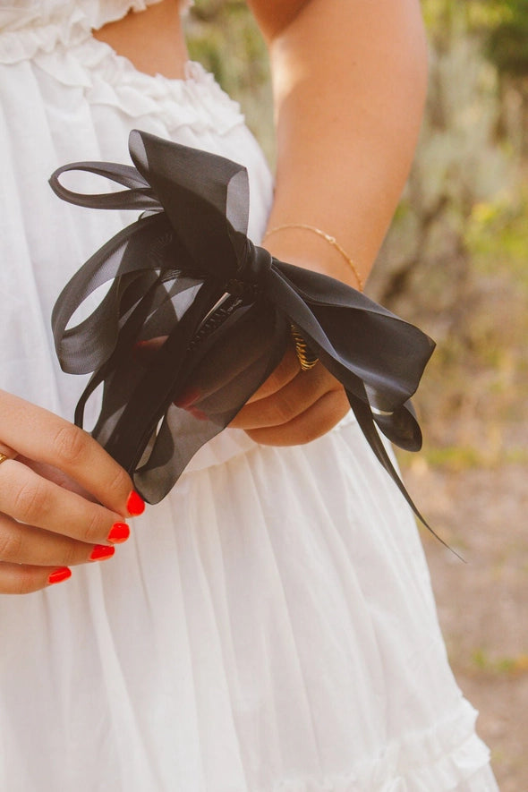 bow banana claw hair clip // black