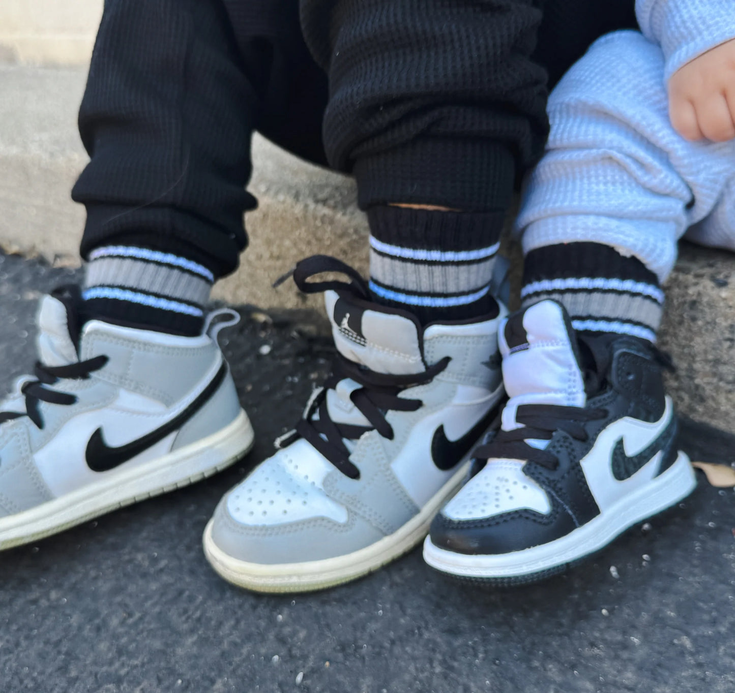 monochrome stripe socks