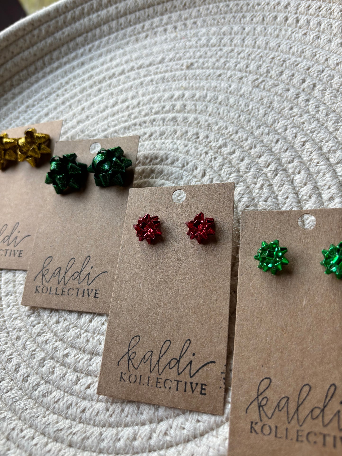 christmas bow studs