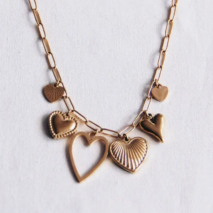 charm necklace // gold hearts