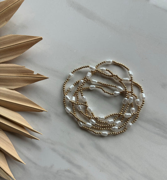 pearl + gold beaded stretchy bracelet // for women