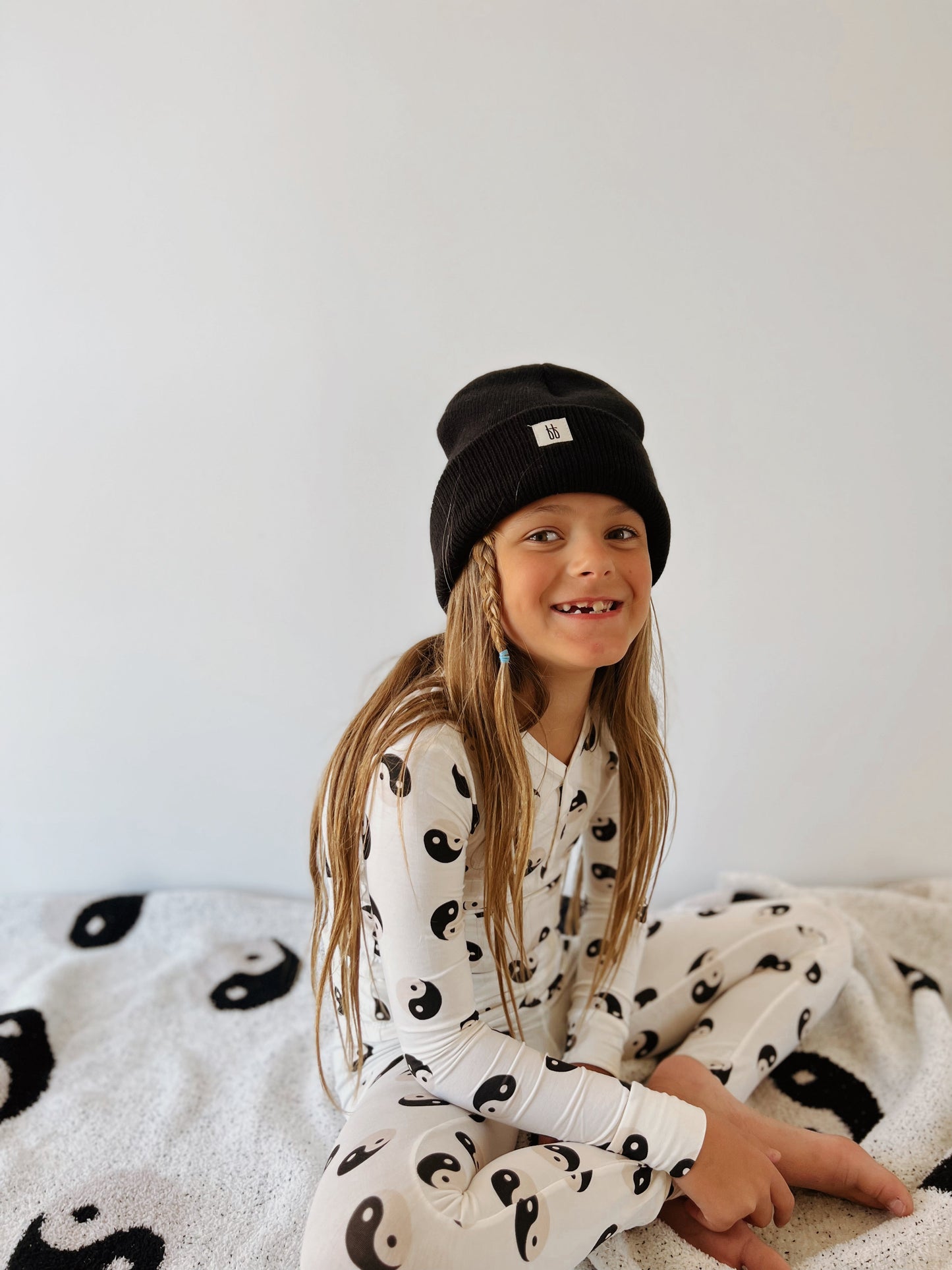 black/white yin yang bamboo pajamas // LONG-SLEEVE TWO-PIECE SET (comes in extended sizing)