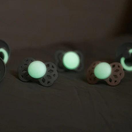 BIBS infinity GLOW pacifier // symmetrical silicone nipple // vanilla GLOW