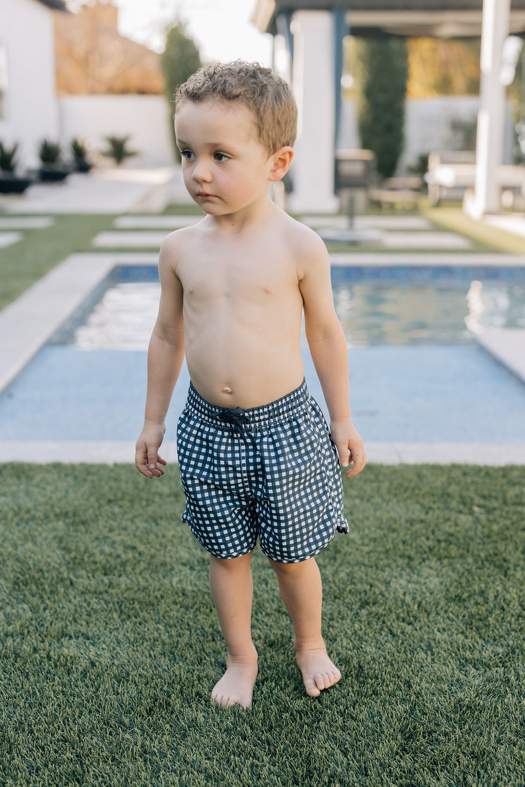 swim shorts // navy gingham (sizing up to 9/10y) *comes in mama + dad match*