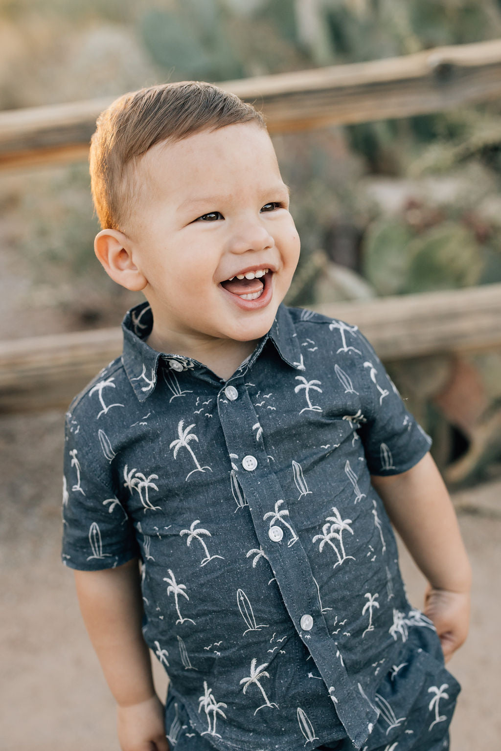 linen button-up shirt // navy surfer (sizing up to 11/12y)