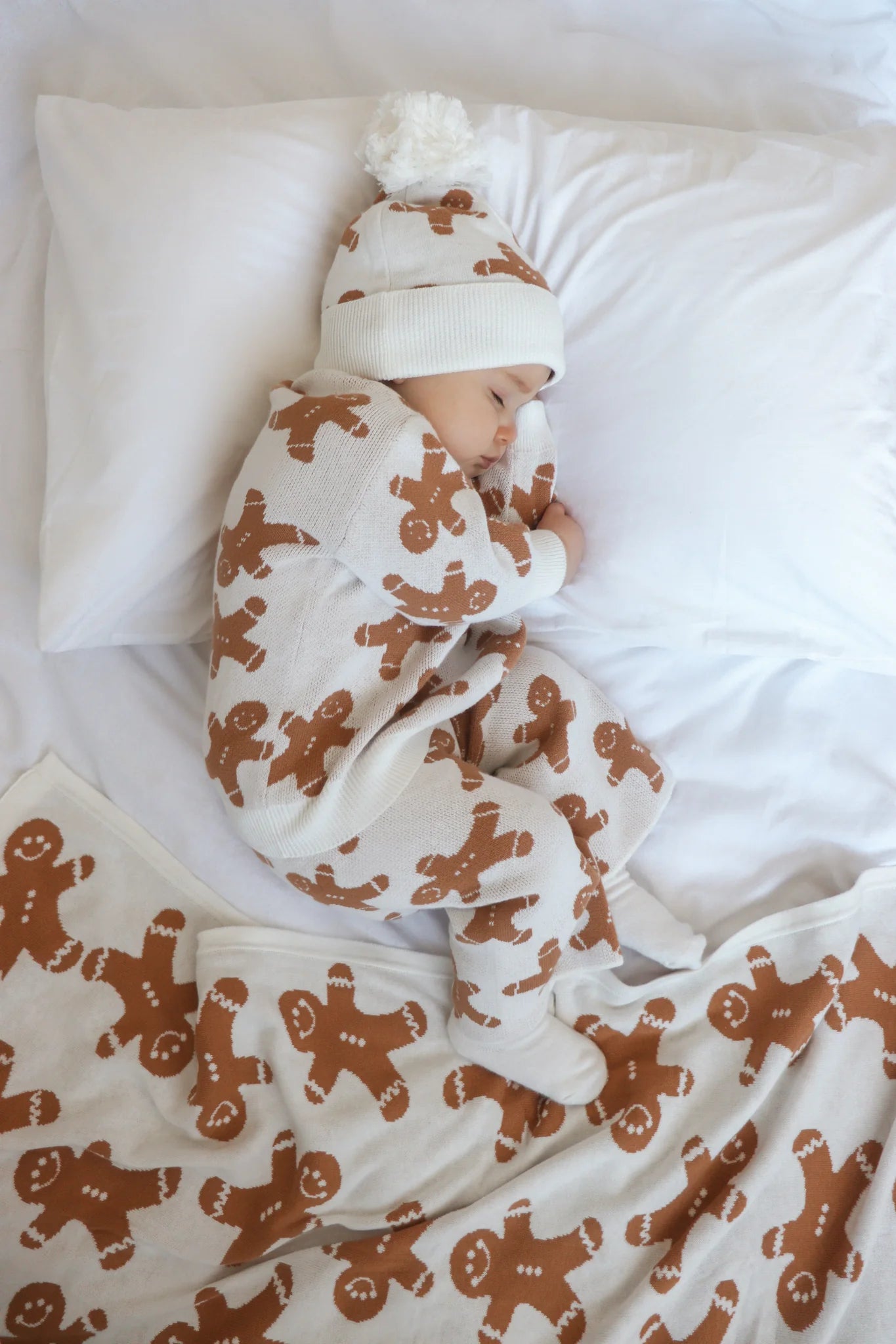 gingerbread knit toddler set *pants run short (capri level on taller kiddos) / size up if you want them long!*