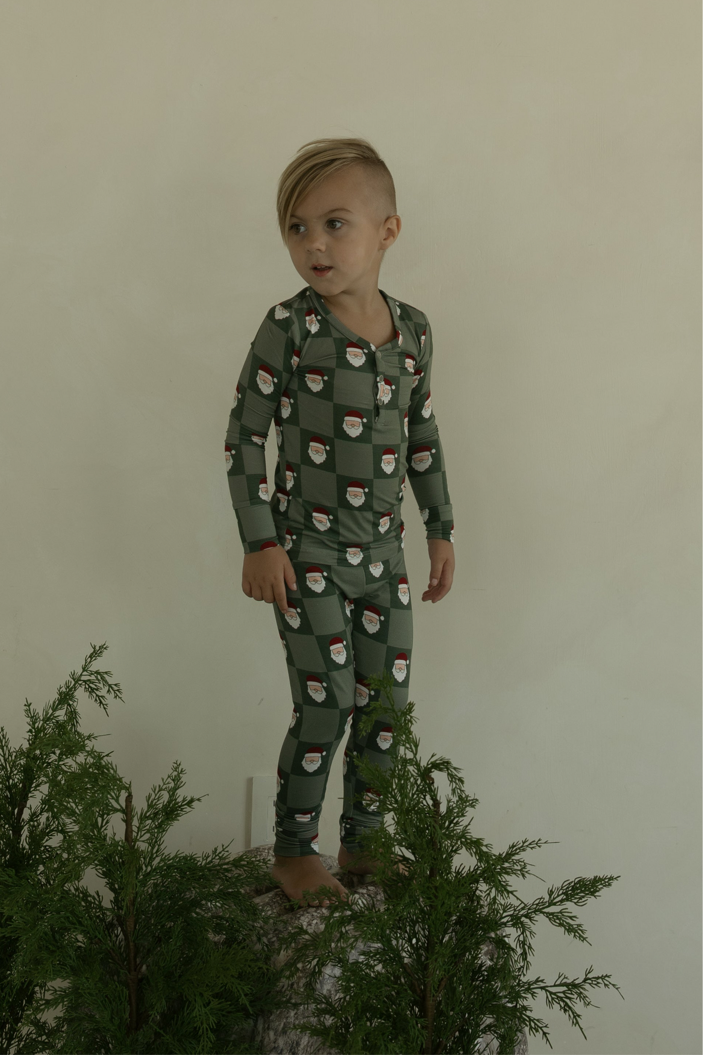 santa checkerboard bamboo pajamas // LONG-SLEEVE TWO-PIECE SET (*comes in family matching*)