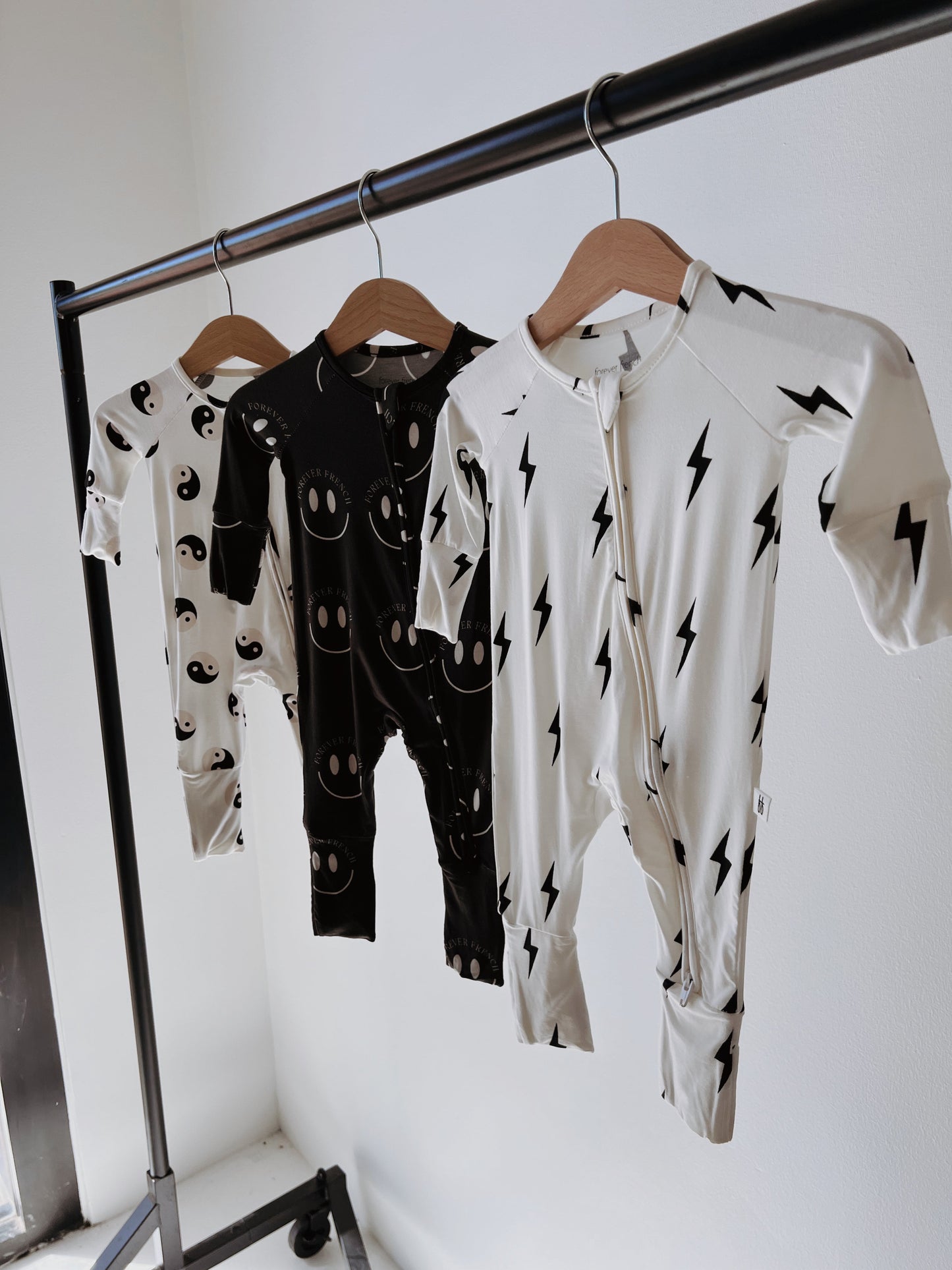 black + white yin yang bamboo pajamas // ZIPPY