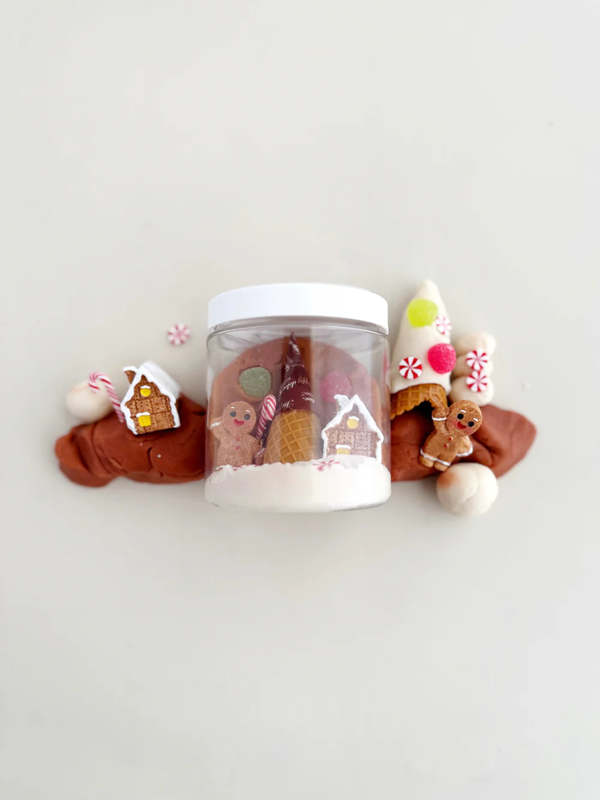 gingerbread mini dough-to-go kit