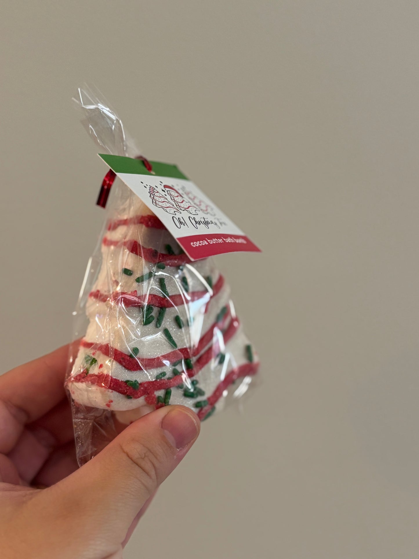christmas tree cake bath bomb // prize inside!