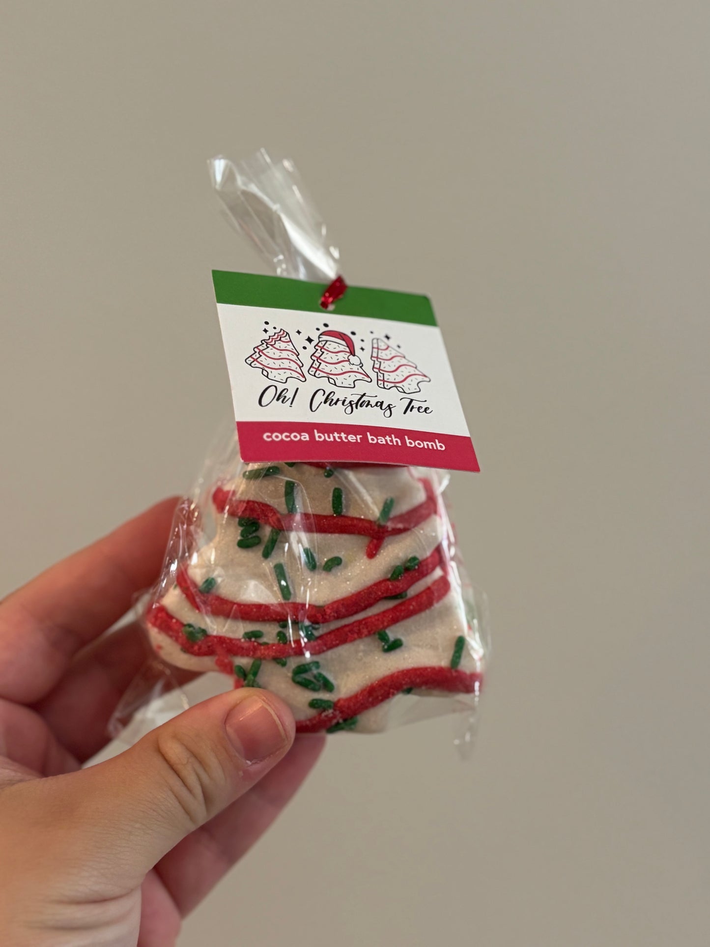 christmas tree cake bath bomb // prize inside!