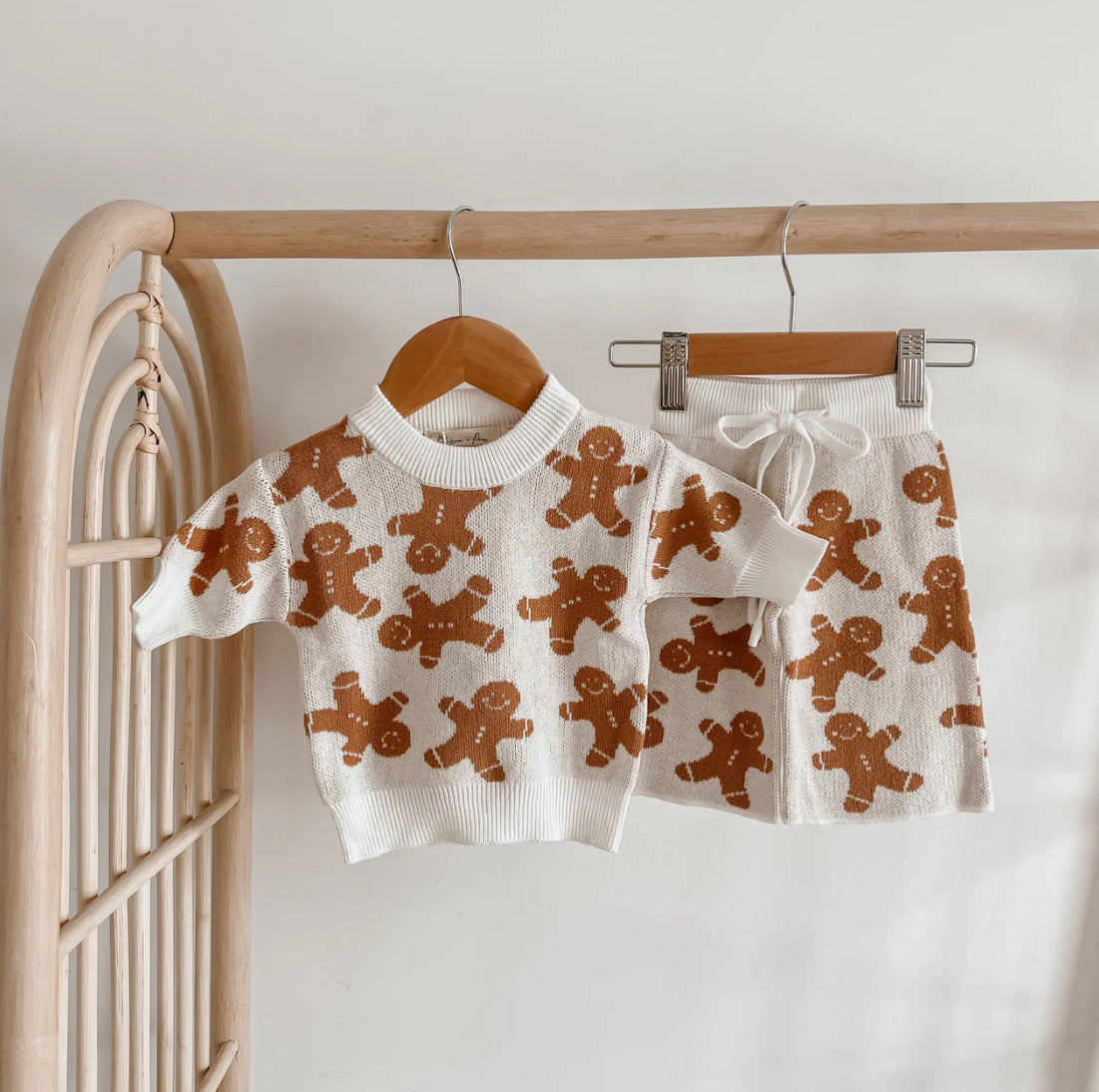 gingerbread knit toddler set *pants run short (capri level on taller kiddos) / size up if you want them long!*