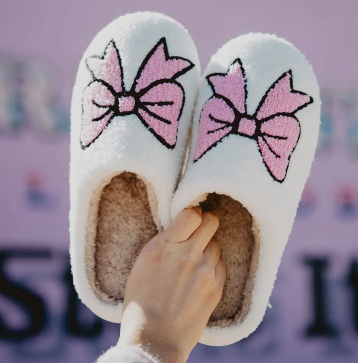 pink bow slippers PREORDER // OPEN UNTIL 1/2 // ships mid-january