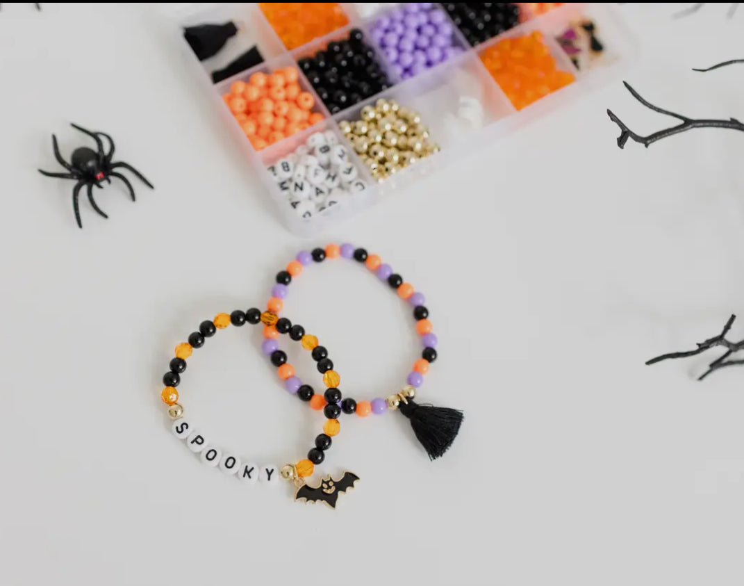 DIY craft kit // stretchy halloween bracelet
