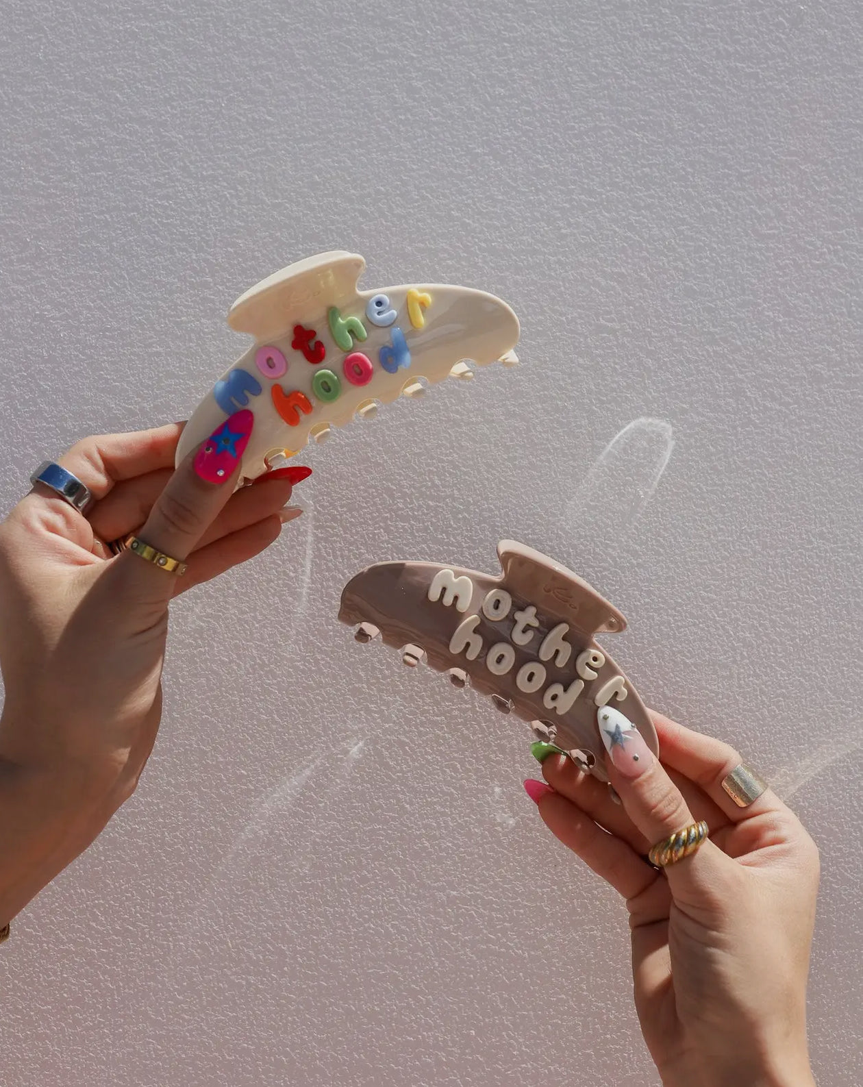 MOTHERHOOD claw clips