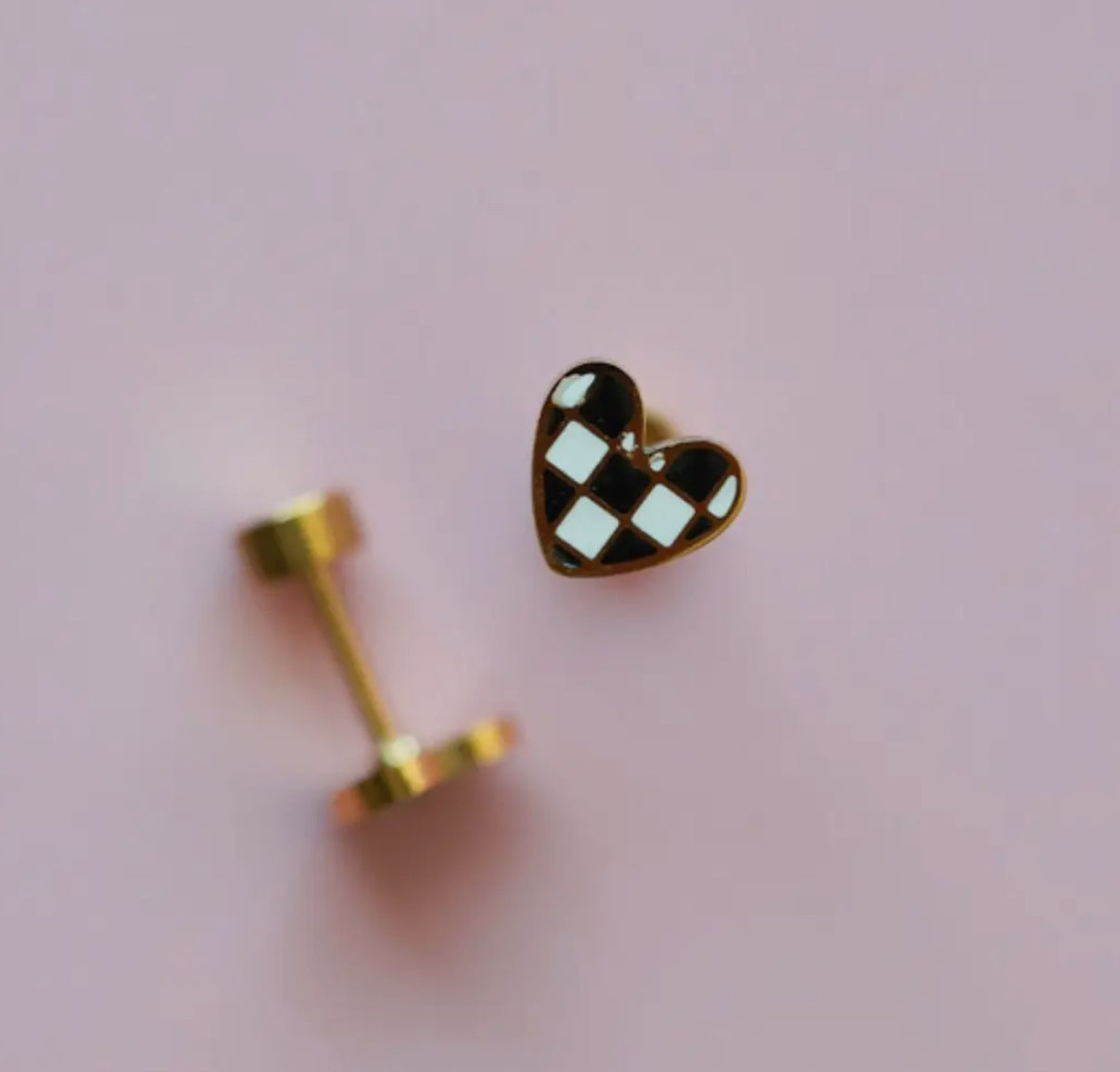 black + white checkered heart flat back studs // 18k gold