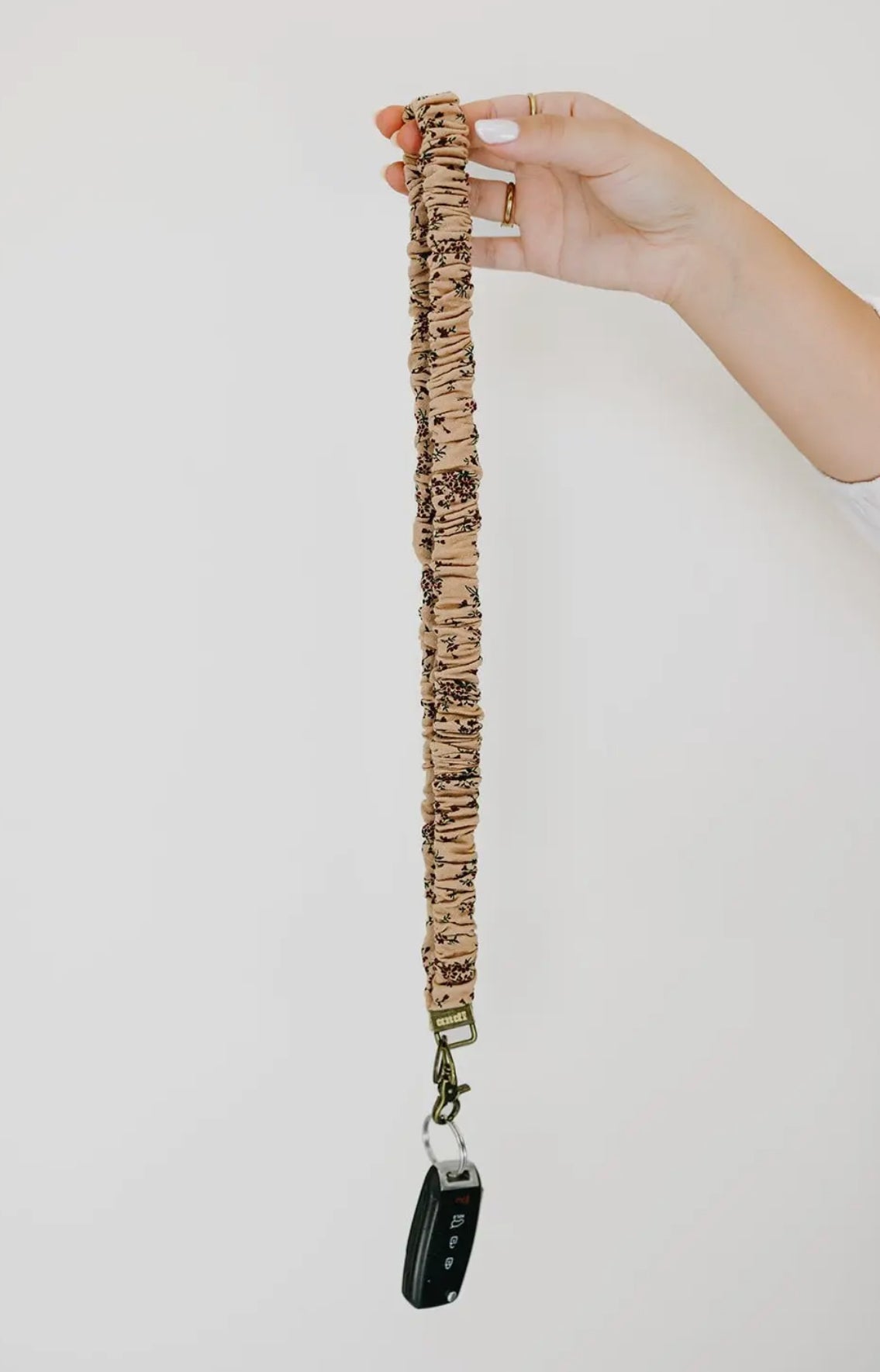 scrunched fabric lanyard keychain // rustic bloom