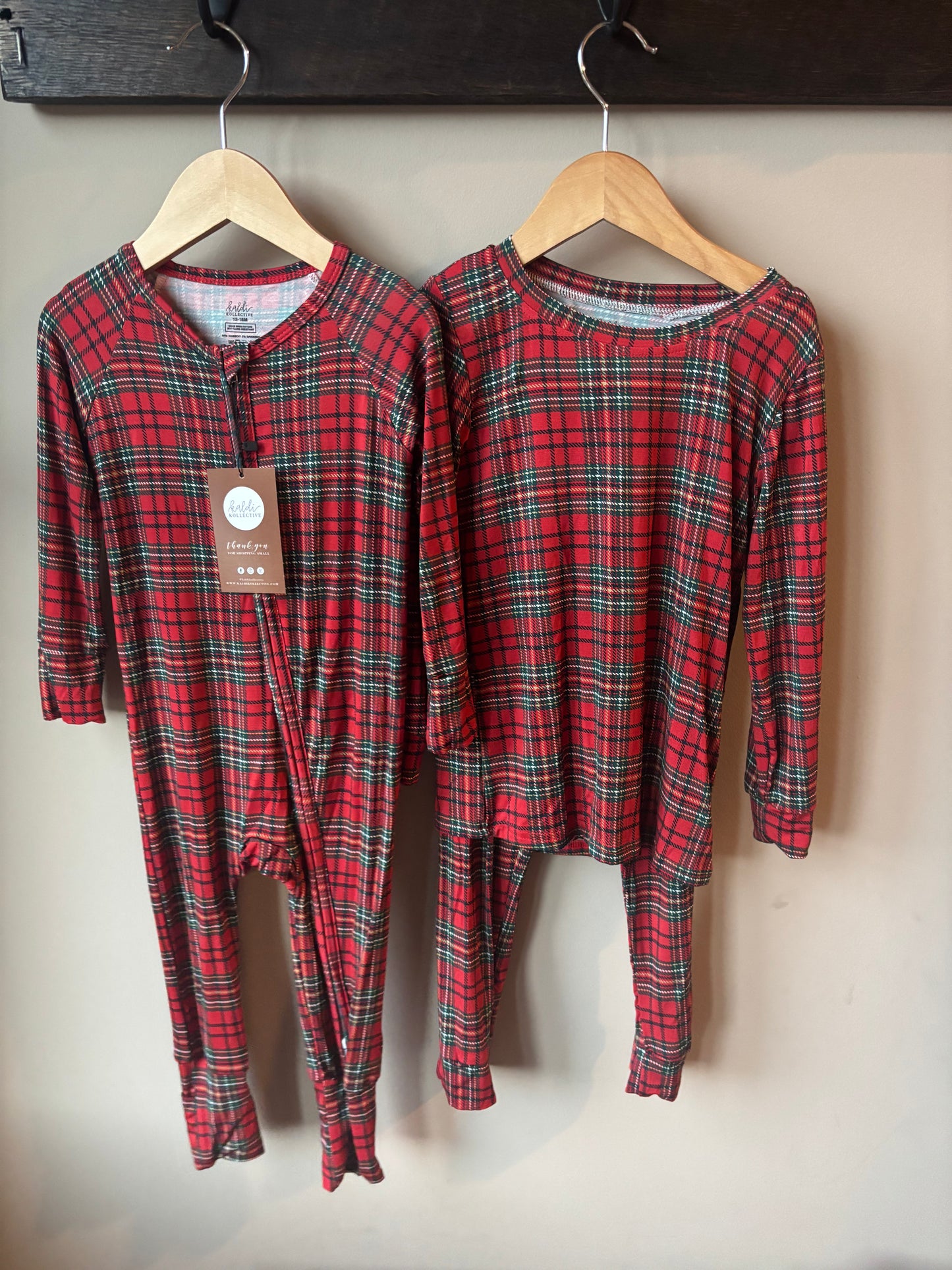 christmas plaid kaldi bamboo pajamas // ZIPPY or LONG-SLEEVE TWO-PIECE SET