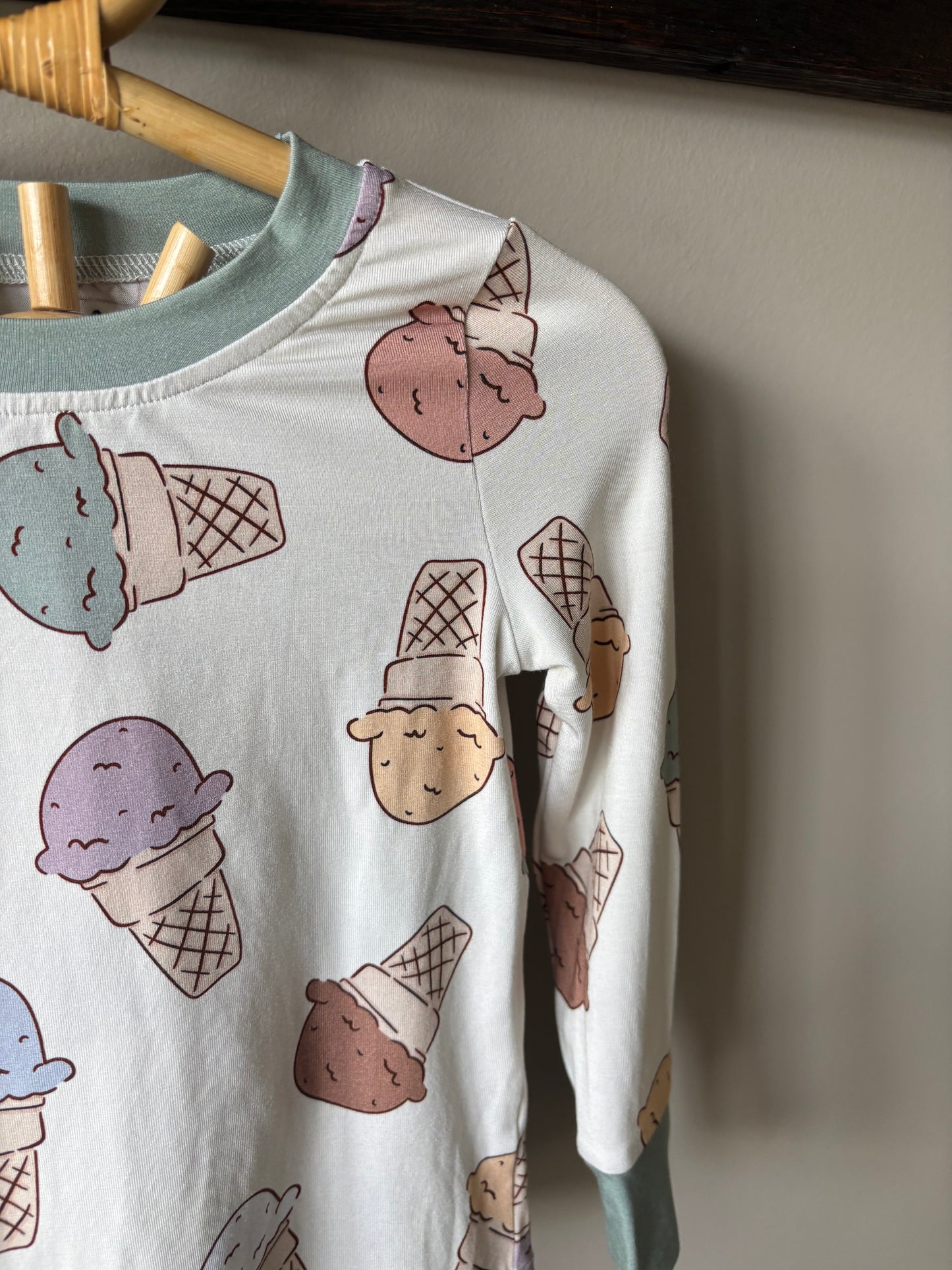 cutie cones bamboo pajamas // LONG-SLEEVE TOP + PANTS SET