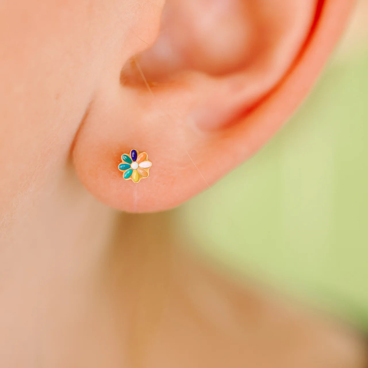 rainbow tiny daisy flat back studs // 18k gold