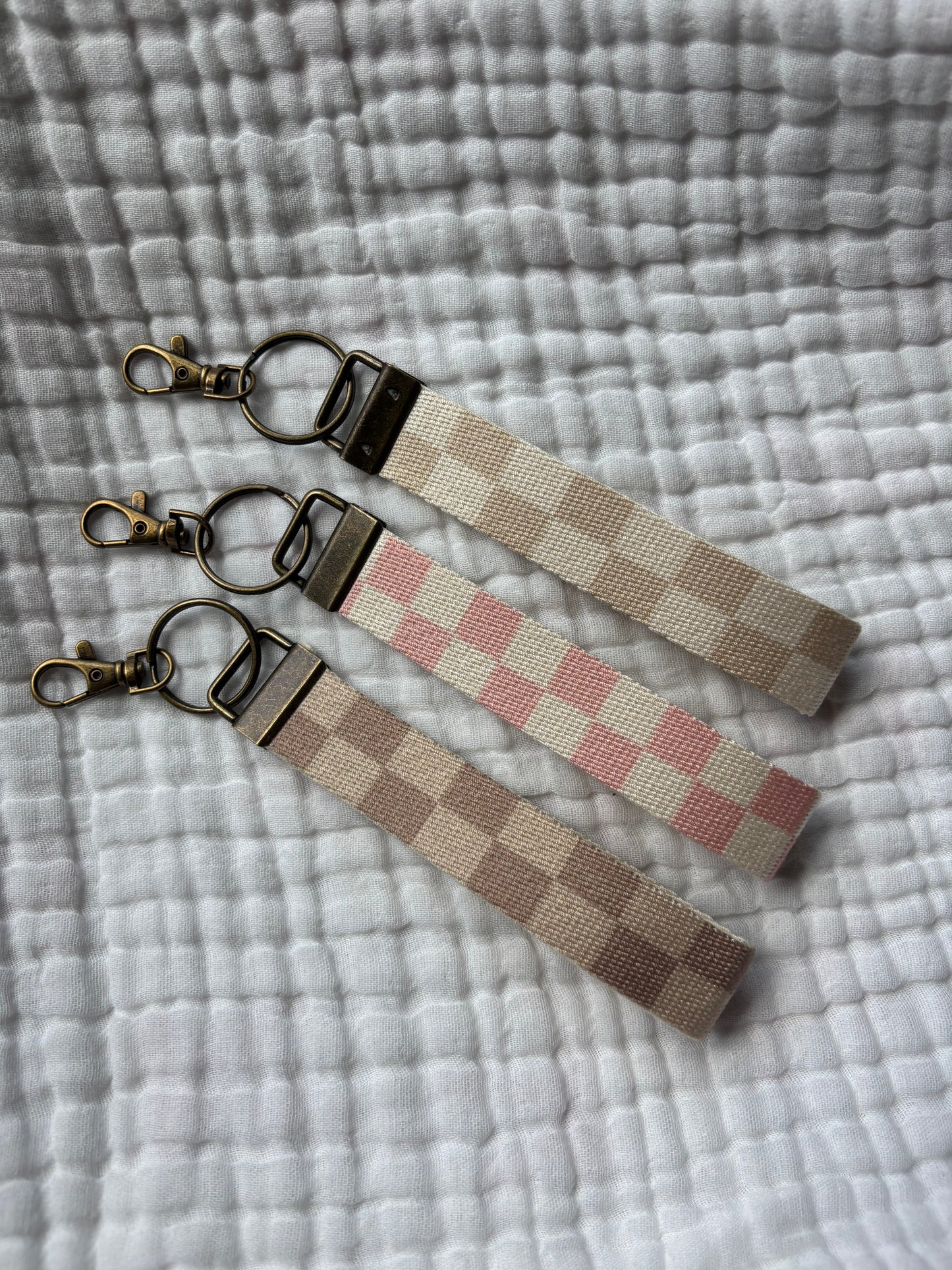 key chain // checkered