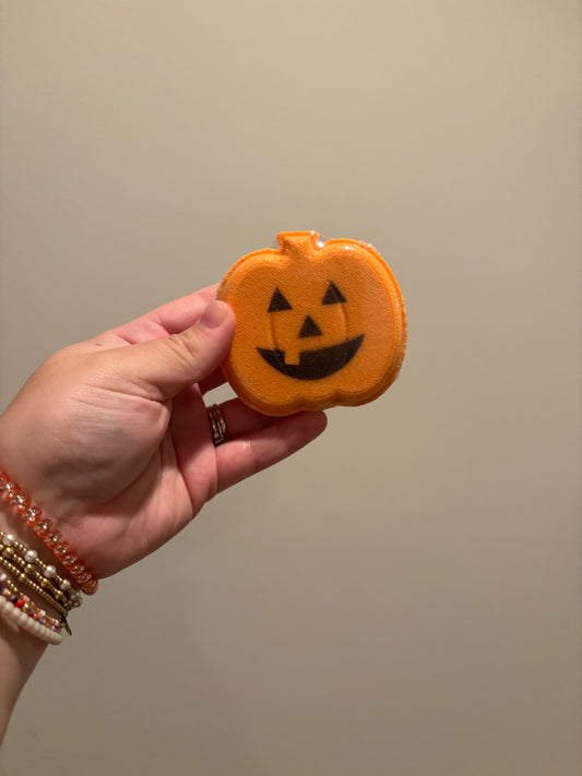 jack o lantern bath bomb
