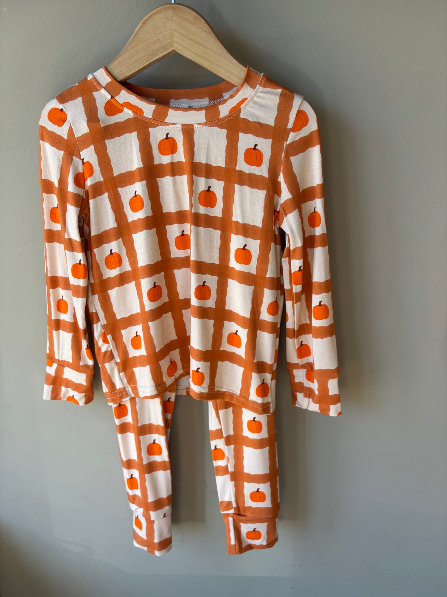 pumpkin picnic bamboo pajamas // LONG SLEEVE TWO-PIECE SET