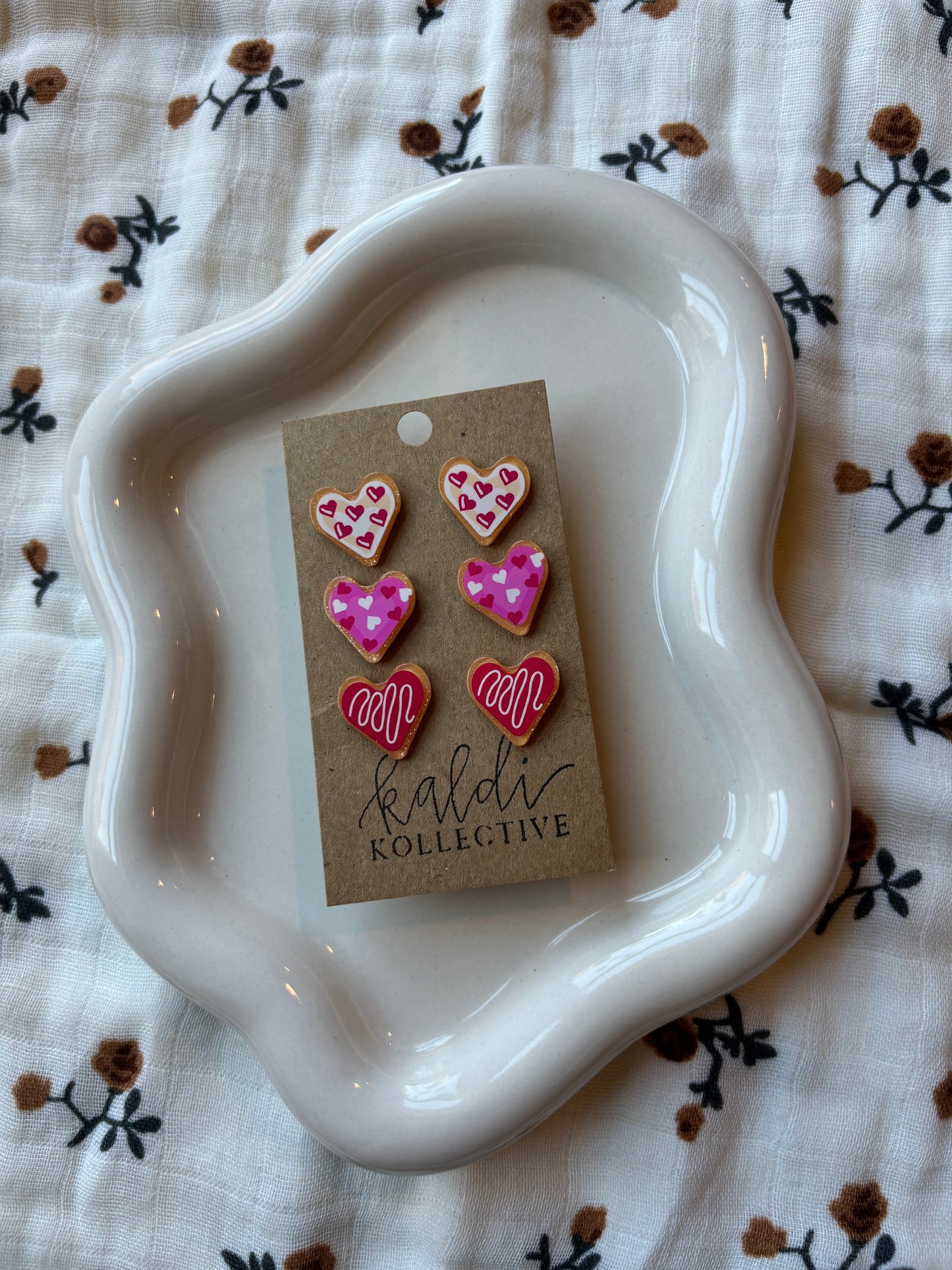 valentine heart studs // set of 3