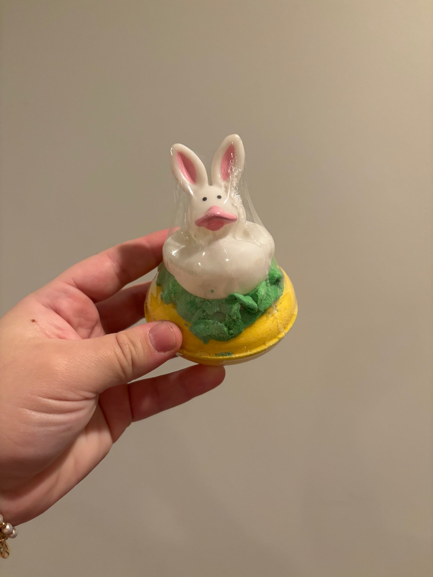 donut bath bomb // easter bunny rubber duck