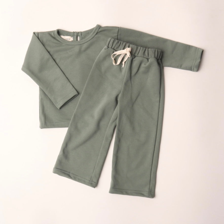 everett set // green