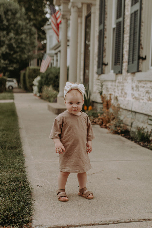 lola tshirt dress // brown