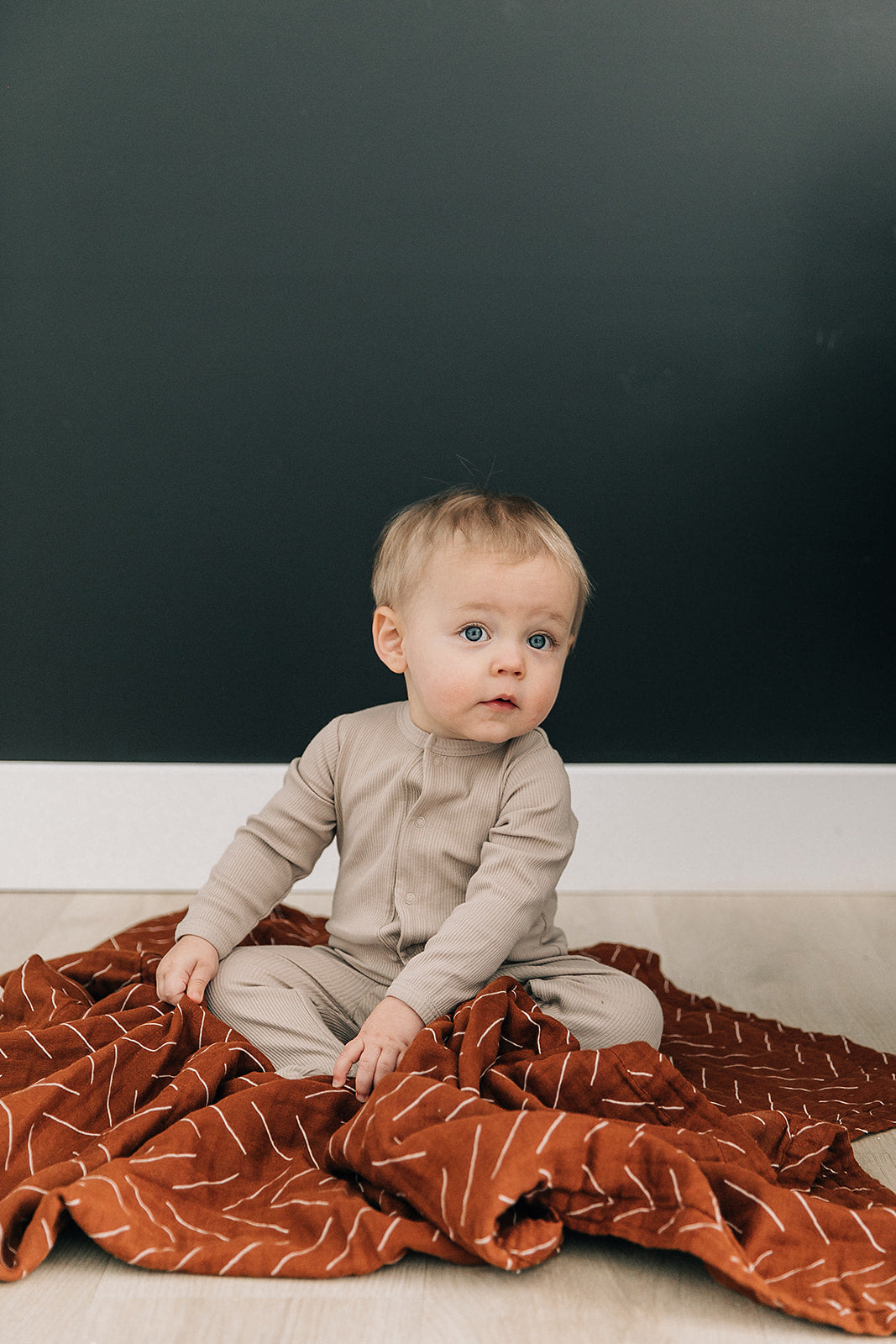 organic cotton ribbed snap pajamas // oatmeal