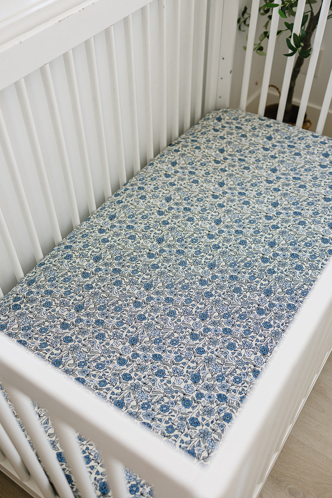 bamboo stretch crib sheet // bluebell pointelle